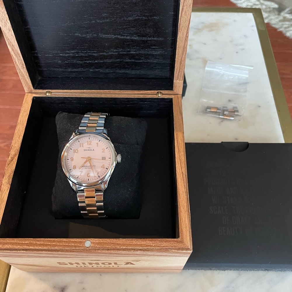 Shinola Vinton with metal strap